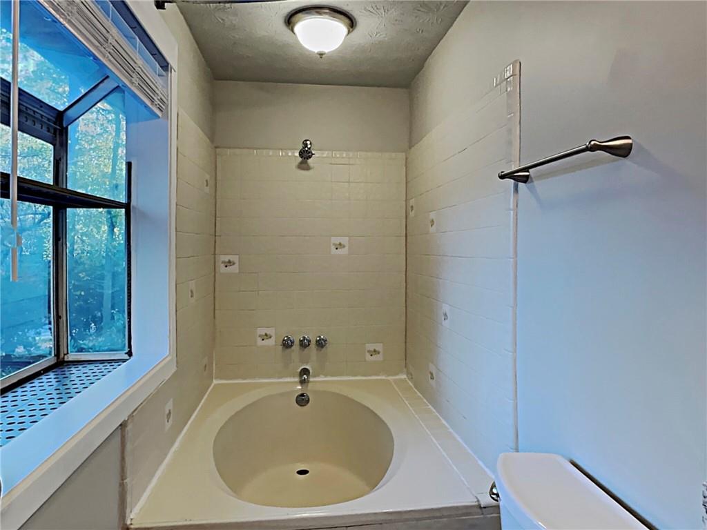 Cross Gate - Residential Lease