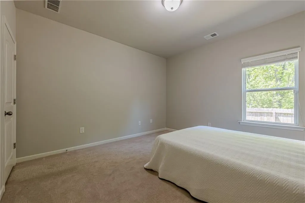 Canton, Georgia 30115, United States, 6 Bedrooms Bedrooms, ,4 BathroomsBathrooms,Residential,Active,116894