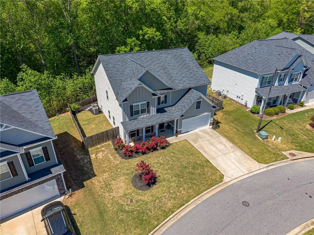 Canton, Georgia 30115, United States, 6 Bedrooms Bedrooms, ,4 BathroomsBathrooms,Residential,Active,116894