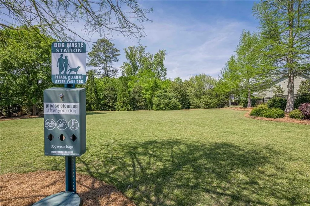 Canton, Georgia 30115, United States, 6 Bedrooms Bedrooms, ,4 BathroomsBathrooms,Residential,Active,116894