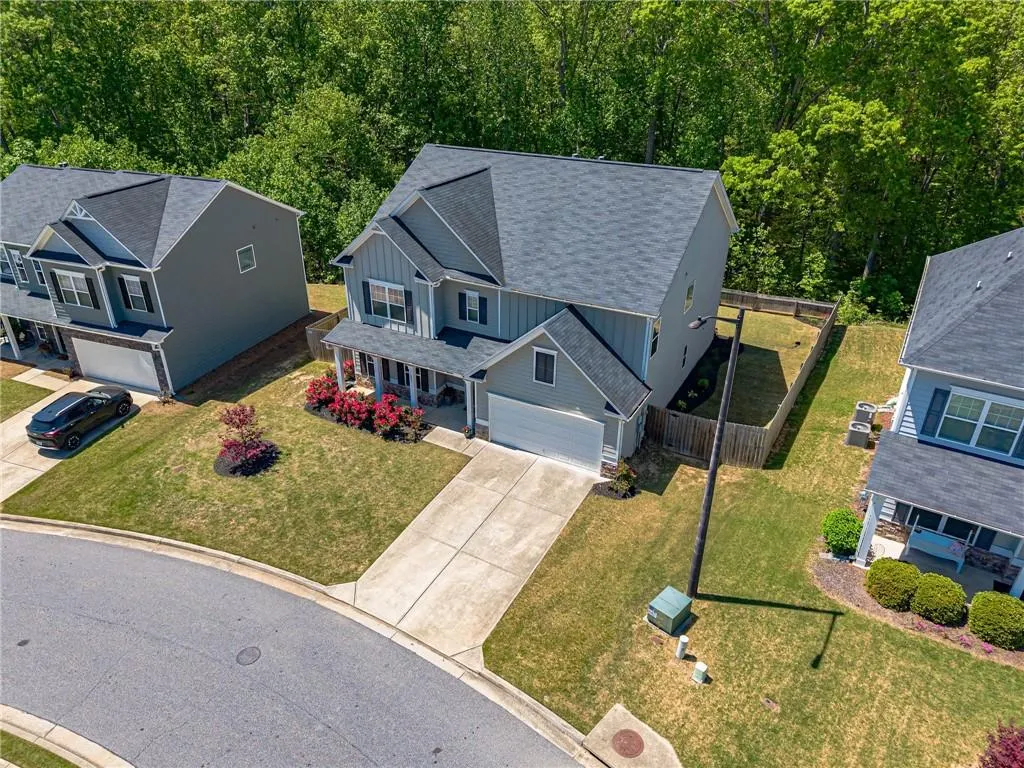 Canton, Georgia 30115, United States, 6 Bedrooms Bedrooms, ,4 BathroomsBathrooms,Residential,Active,116894