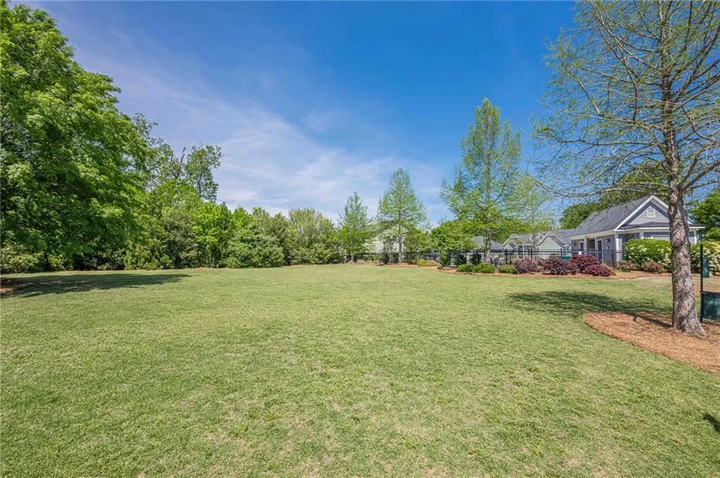 Canton, Georgia 30115, United States, 6 Bedrooms Bedrooms, ,4 BathroomsBathrooms,Residential,Active,116894