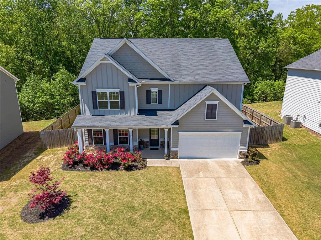 Canton, Georgia 30115, United States, 6 Bedrooms Bedrooms, ,4 BathroomsBathrooms,Residential,Active,116894