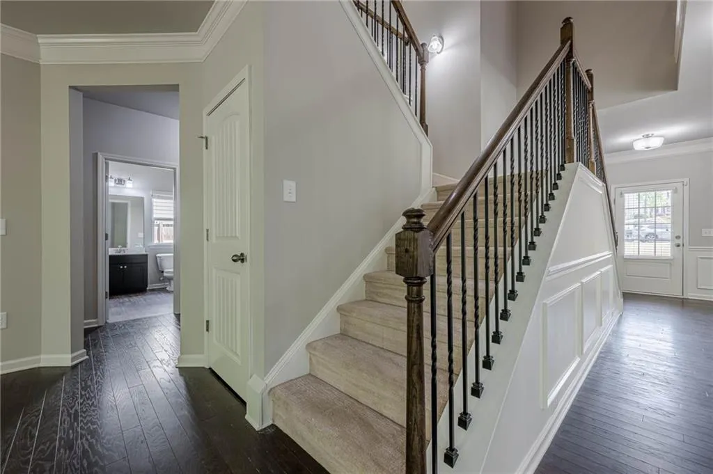 Canton, Georgia 30115, United States, 6 Bedrooms Bedrooms, ,4 BathroomsBathrooms,Residential,Active,116894