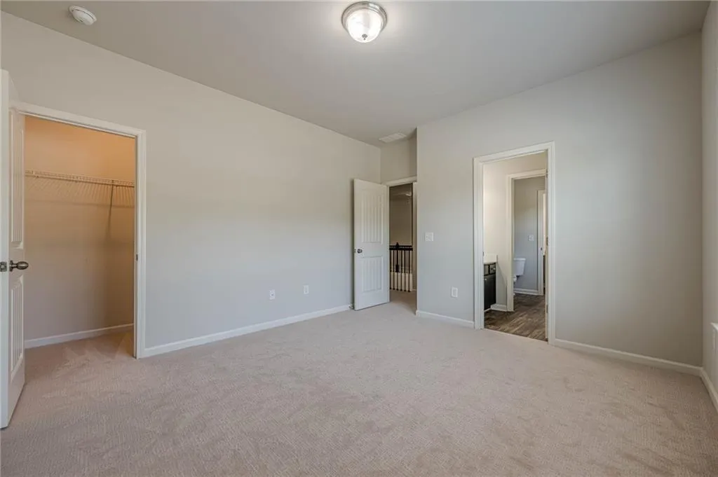 Canton, Georgia 30115, United States, 6 Bedrooms Bedrooms, ,4 BathroomsBathrooms,Residential,Active,116894