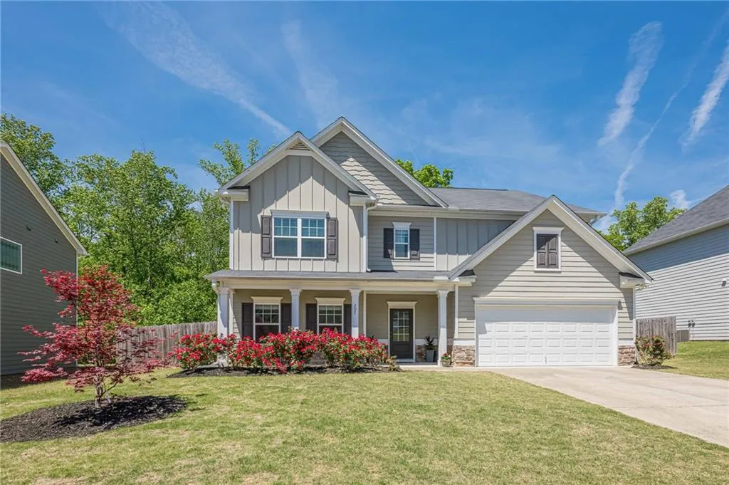 Canton, Georgia 30115, United States, 6 Bedrooms Bedrooms, ,4 BathroomsBathrooms,Residential,Active,116894