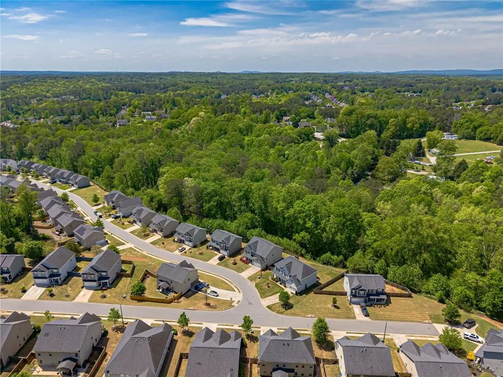 Canton, Georgia 30115, United States, 6 Bedrooms Bedrooms, ,4 BathroomsBathrooms,Residential,Active,116894