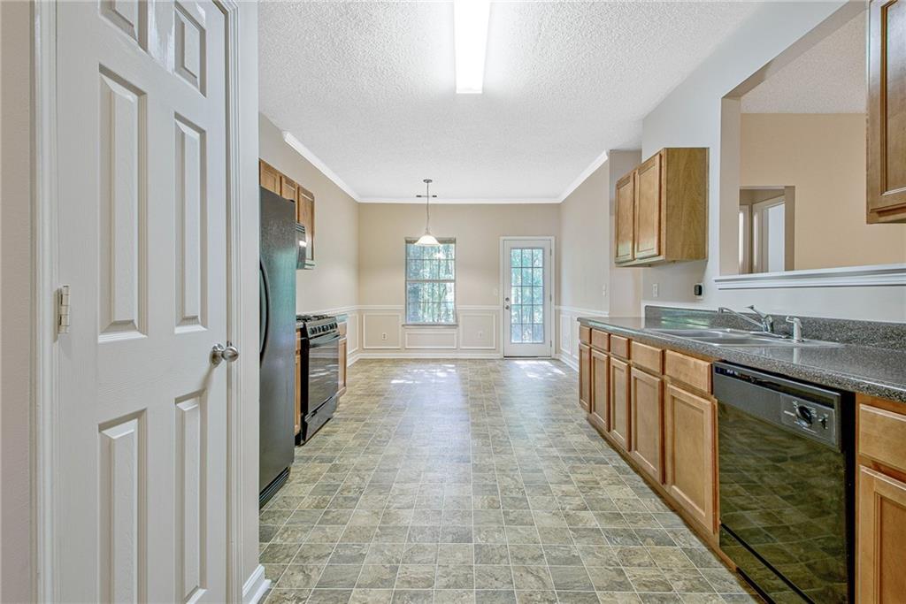 214 Southwind Lane, Newnan, Georgia image 5
