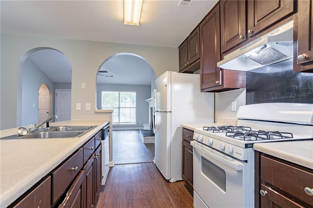 3673 Jervis Court, Rex, Georgia image 5