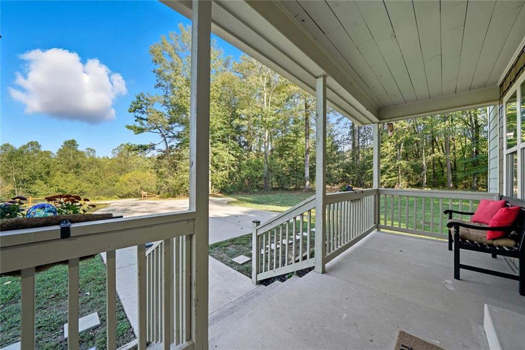 275 Old Whitestone Road W