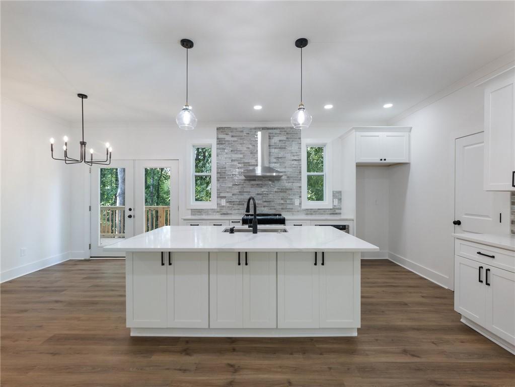 2438 Shadburn Ferry Drive, Buford, Georgia image 7
