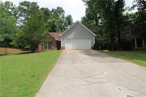 Homes For Sale - 3374 Mosswood Lane<br/> Rex, GA 30273