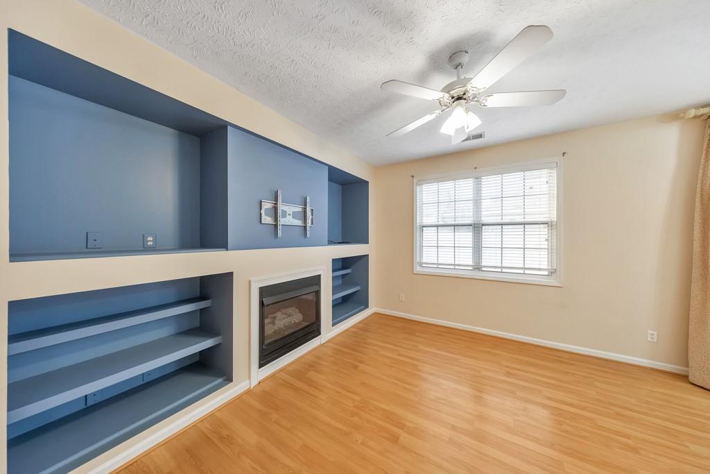 227 Windcroft Circle NW