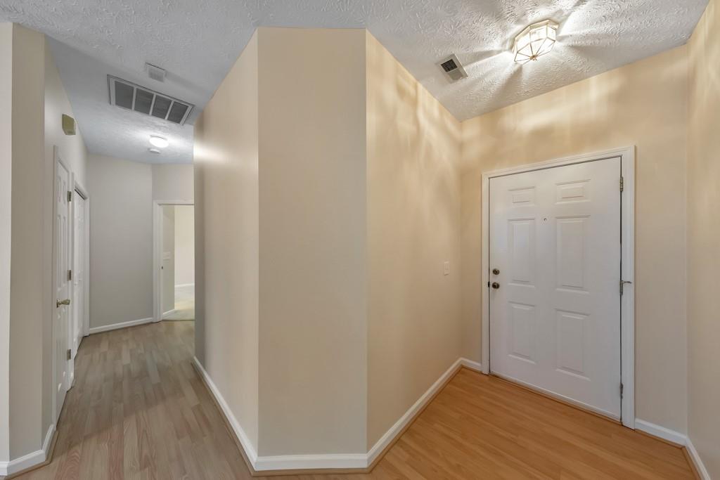 227 Windcroft Circle NW