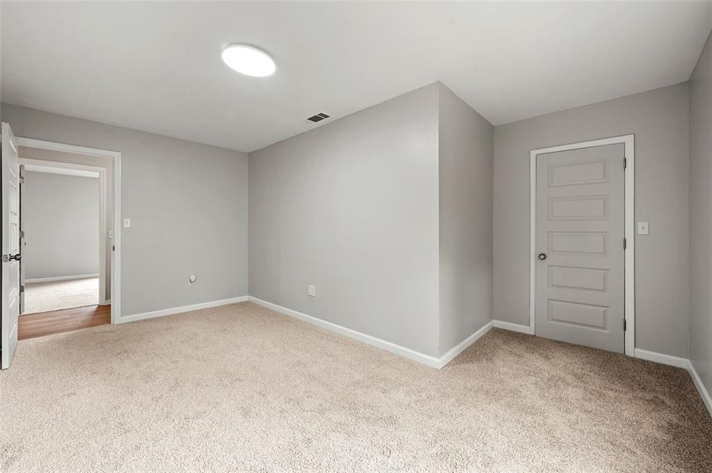 2828 Cloverhurst Drive, Atlanta, Georgia image 8