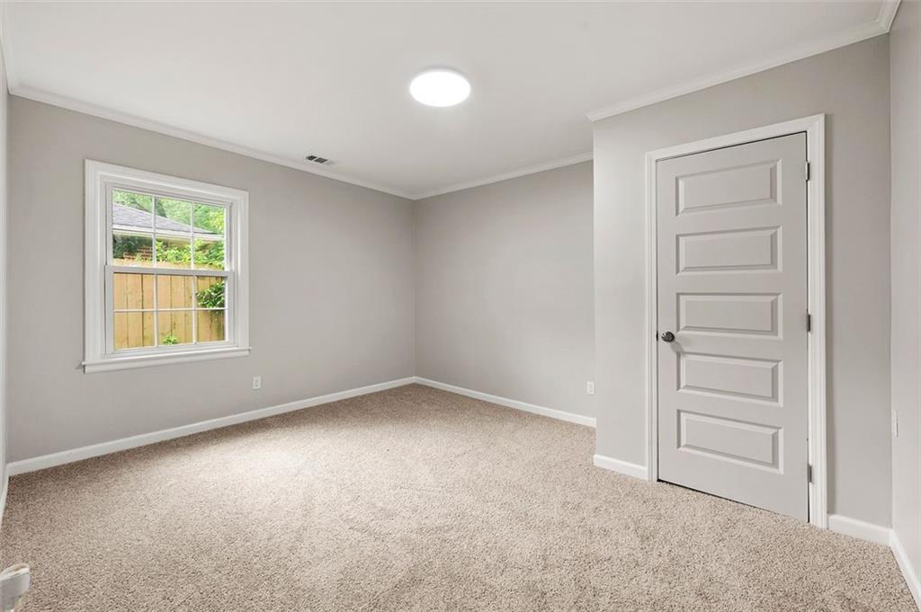 2828 Cloverhurst Drive, Atlanta, Georgia image 14