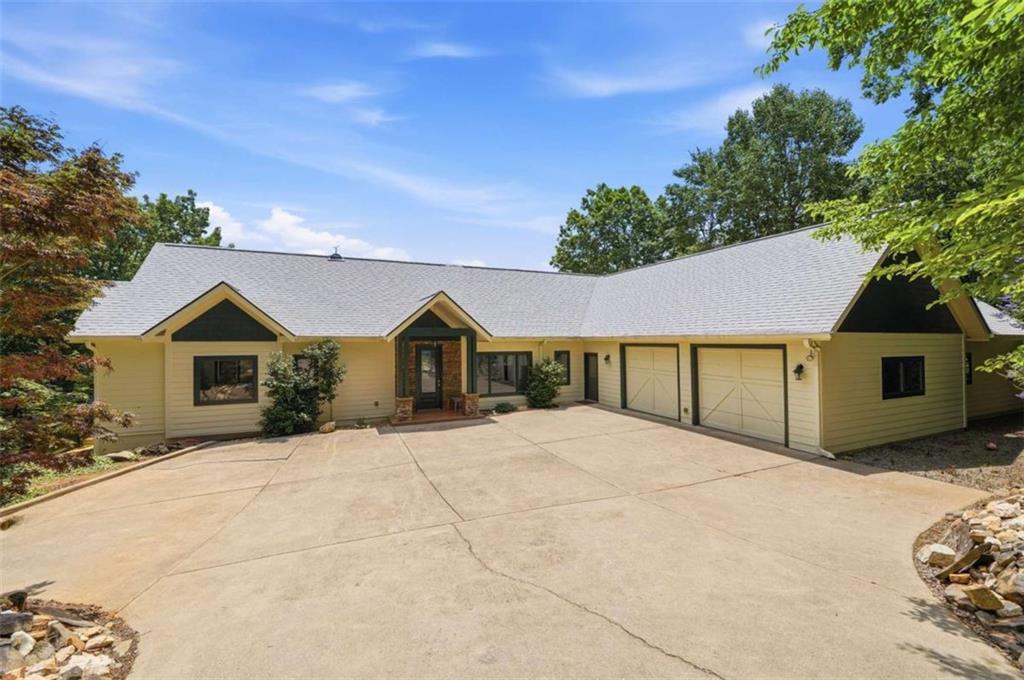714 Clearview Drive