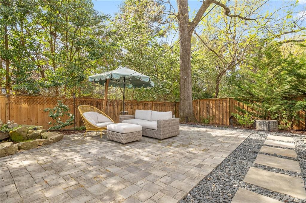 2877 Elliott Circle, Atlanta, Georgia image 16