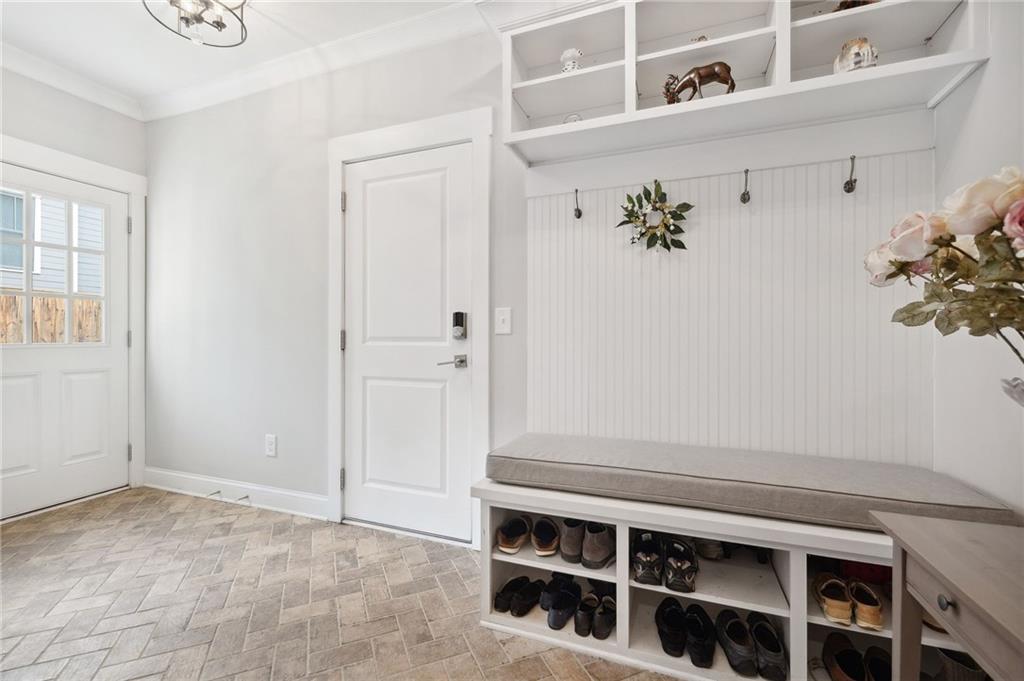 2877 Elliott Circle, Atlanta, Georgia image 32
