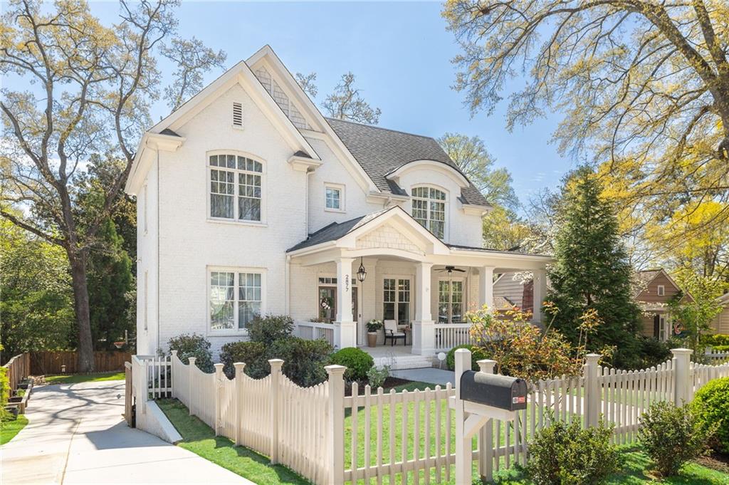 2877 Elliott Circle, Atlanta, Georgia image 3