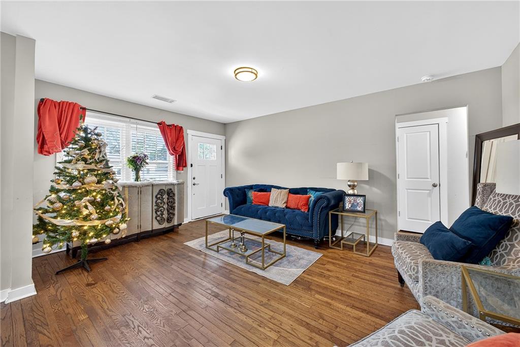 620 Hamilton E Holmes Drive NW