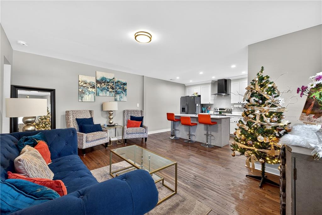 620 Hamilton E Holmes Drive NW