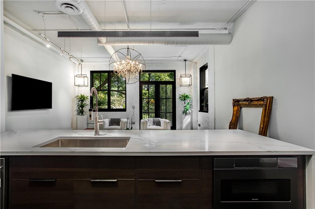 3235 Roswell Road NE 409