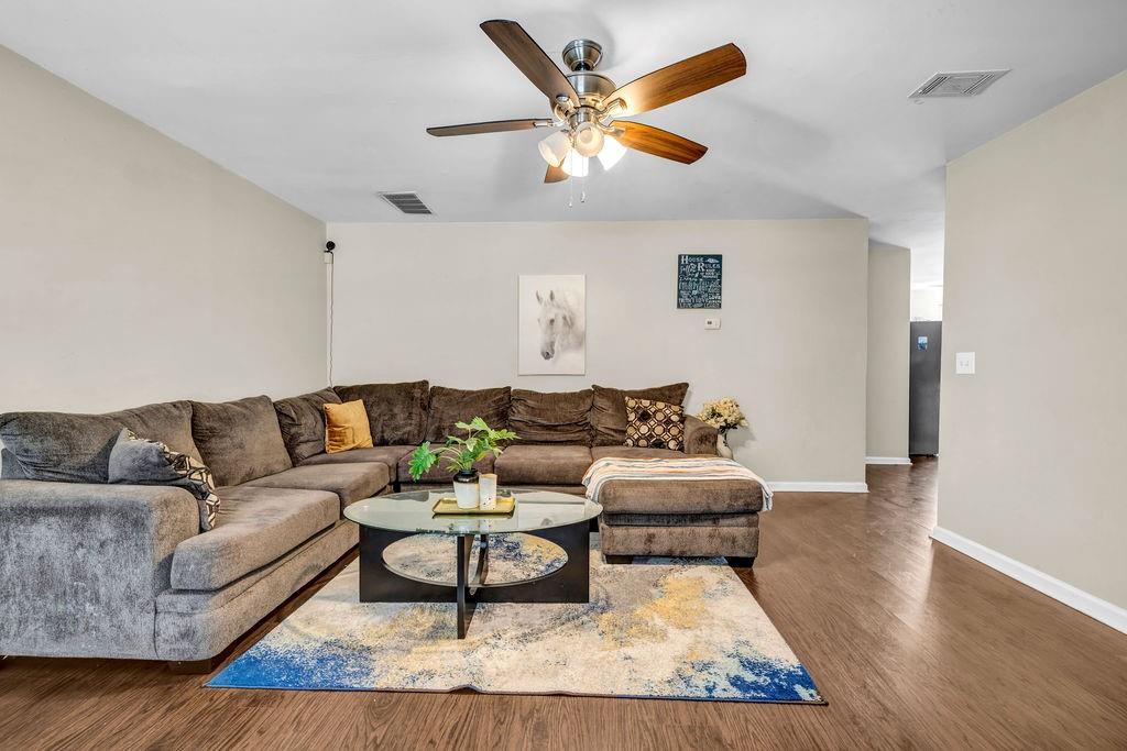 1160 Pleasant Oak Lane