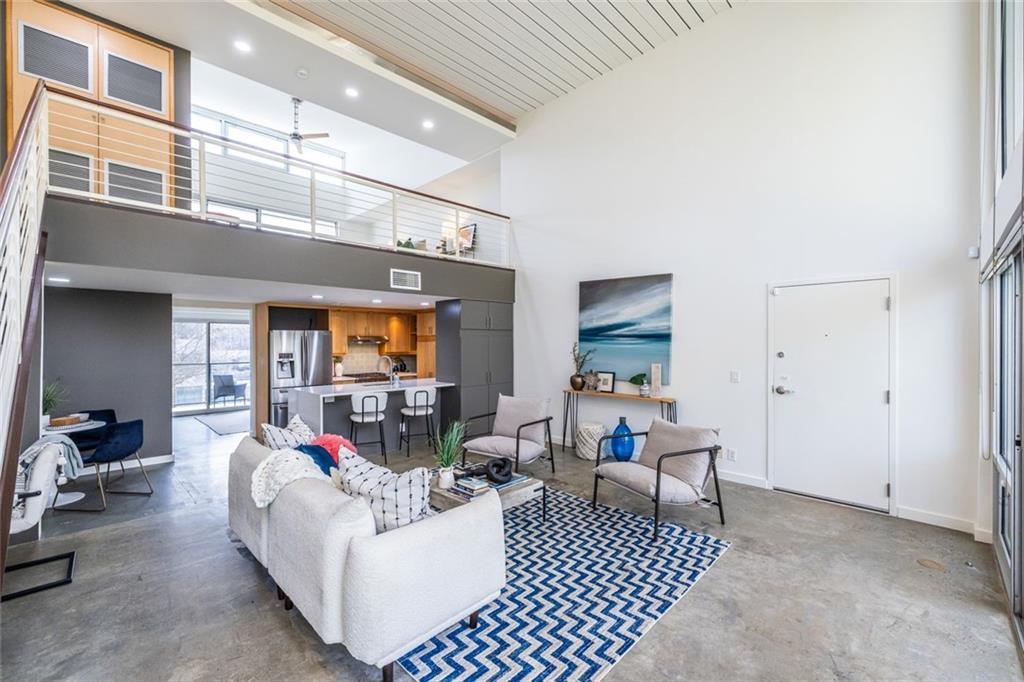 490 N Highland Avenue NE 2B