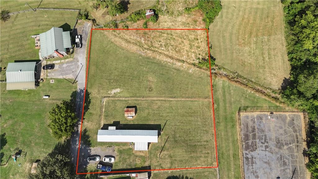 21 Clubhouse Drive NE