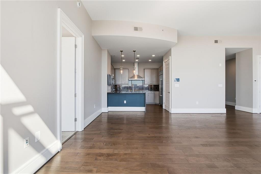 1065 Midtown Loews - Residential