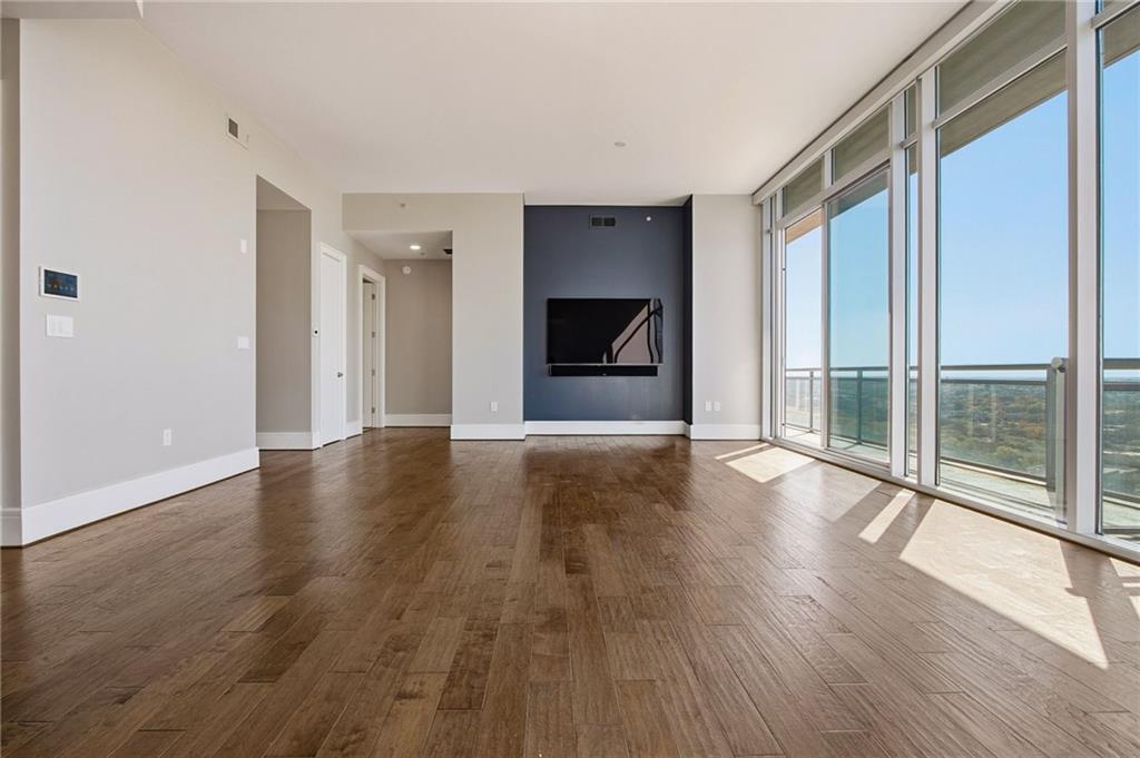 1065 Midtown Loews - Residential