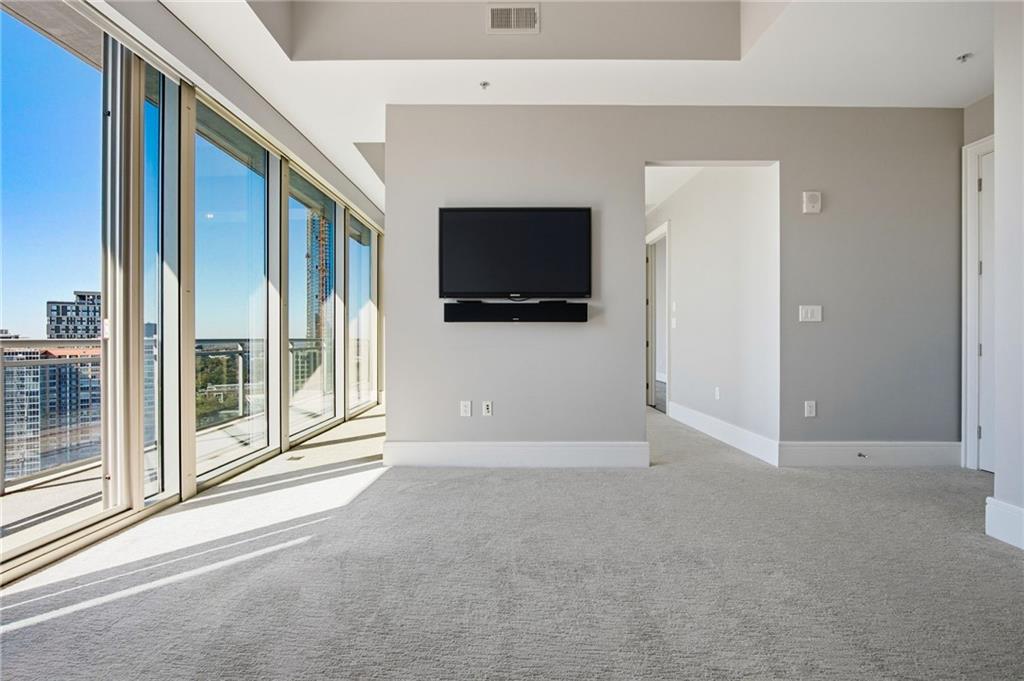 1065 Midtown Loews - Residential