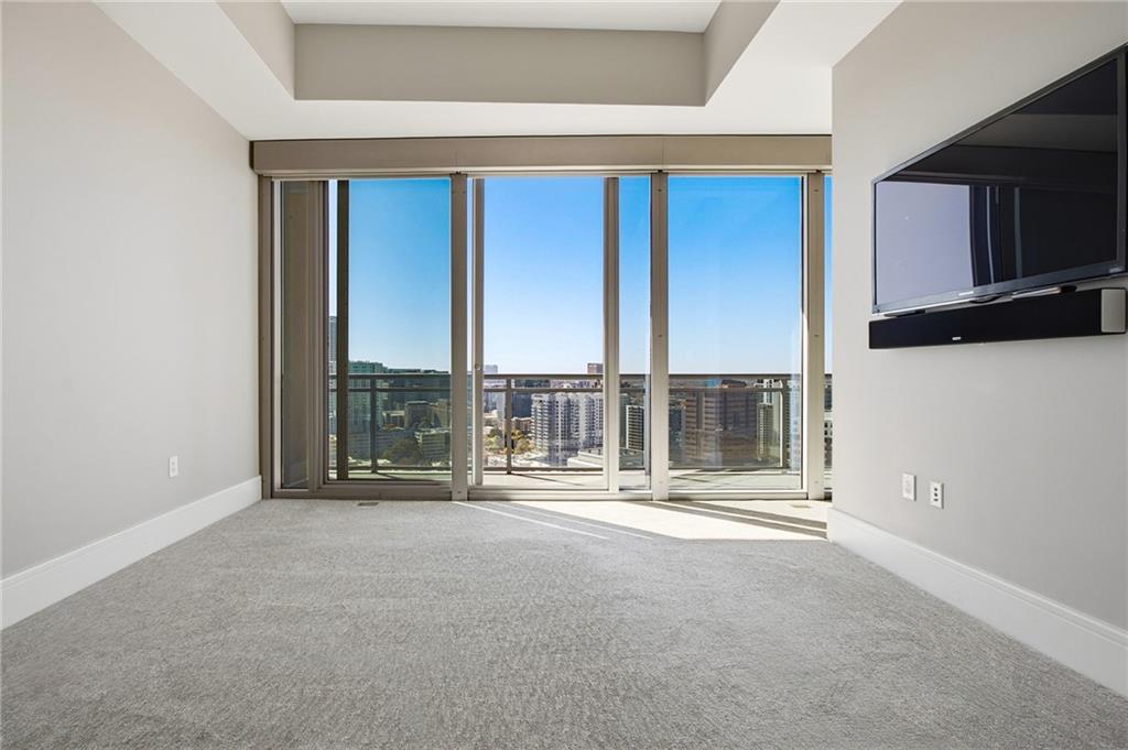 1065 Midtown Loews - Residential