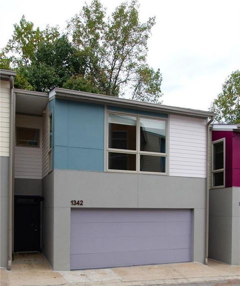 1342 Rietveld Row NW Atlanta GA 30318