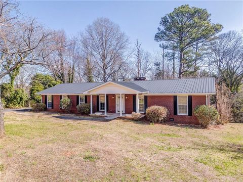Homes For Sale - 115 Devonwood Drive<br/> Calhoun, GA 30701