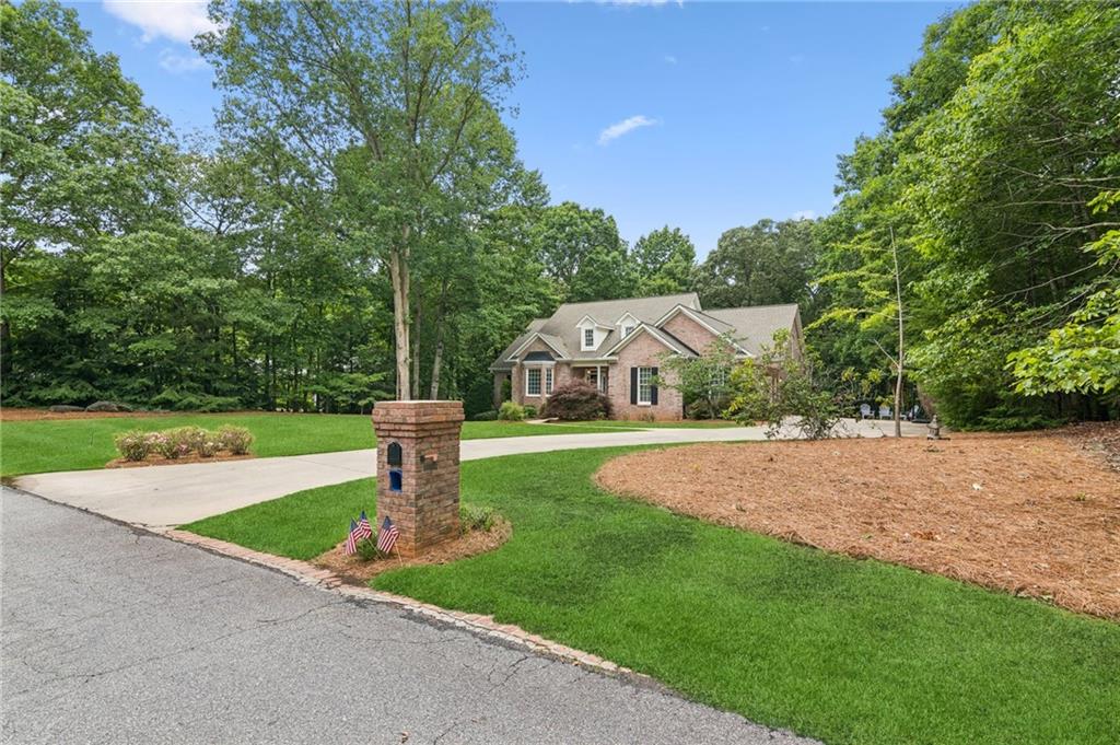 3445 Strawberry Lane