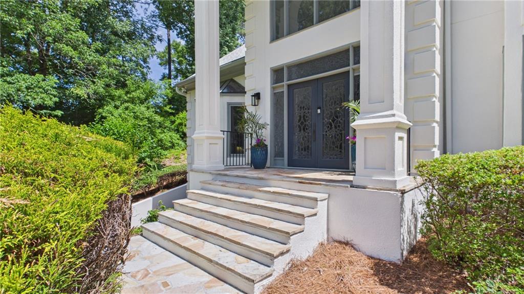 10 Quarry Lake Court