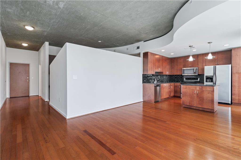 860 Peachtree Street NE 1612