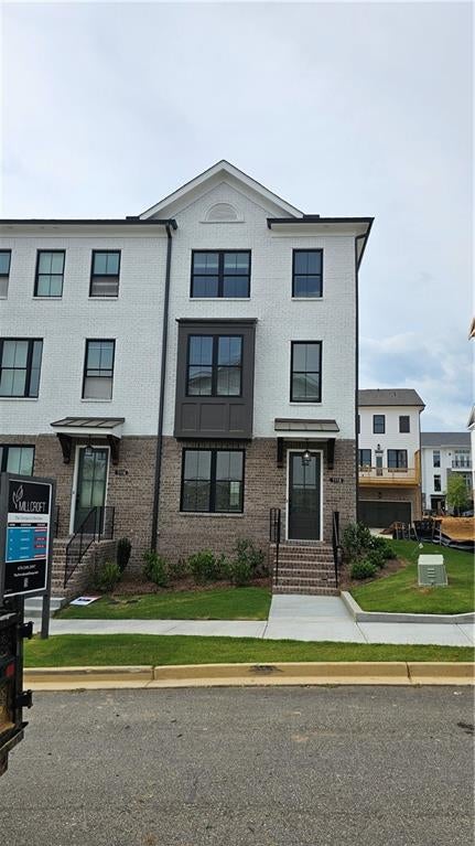 1118 Larkin Drive