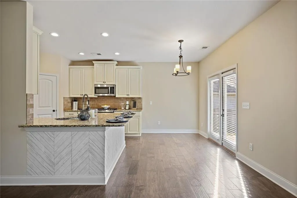 Dallas, Georgia 30132, United States, 5 Bedrooms Bedrooms, ,3 BathroomsBathrooms,Residential,Coming Soon,254467