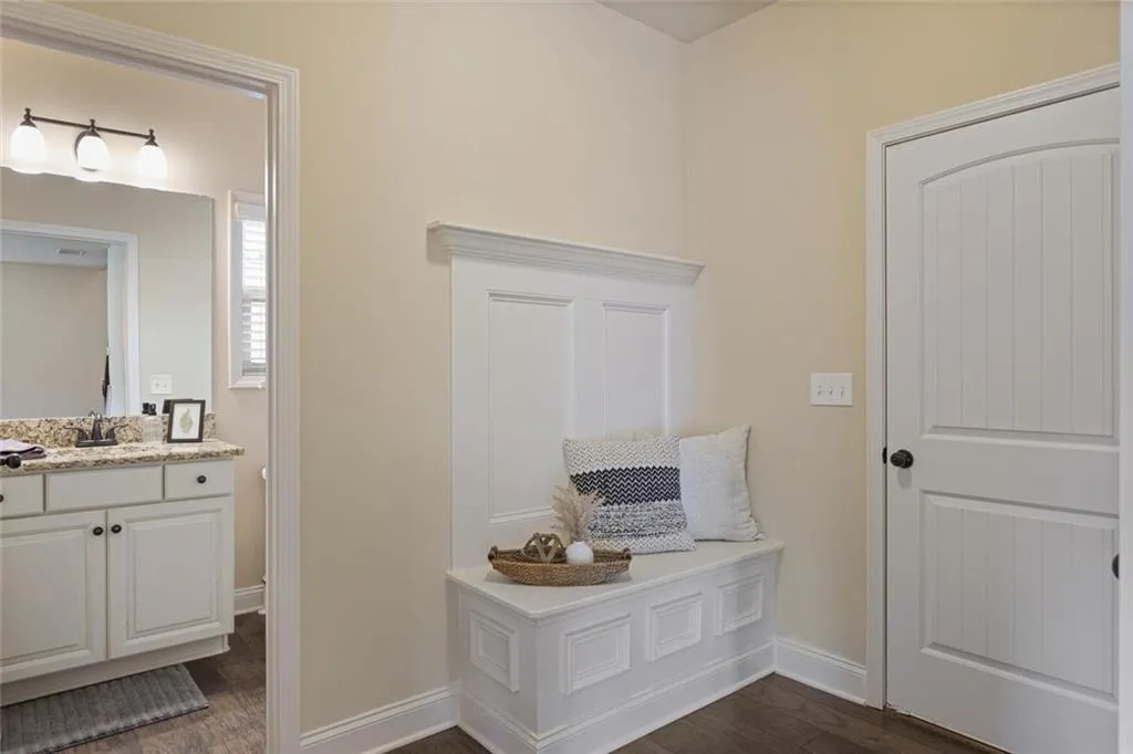 Dallas, Georgia 30132, United States, 5 Bedrooms Bedrooms, ,3 BathroomsBathrooms,Residential,Coming Soon,254467