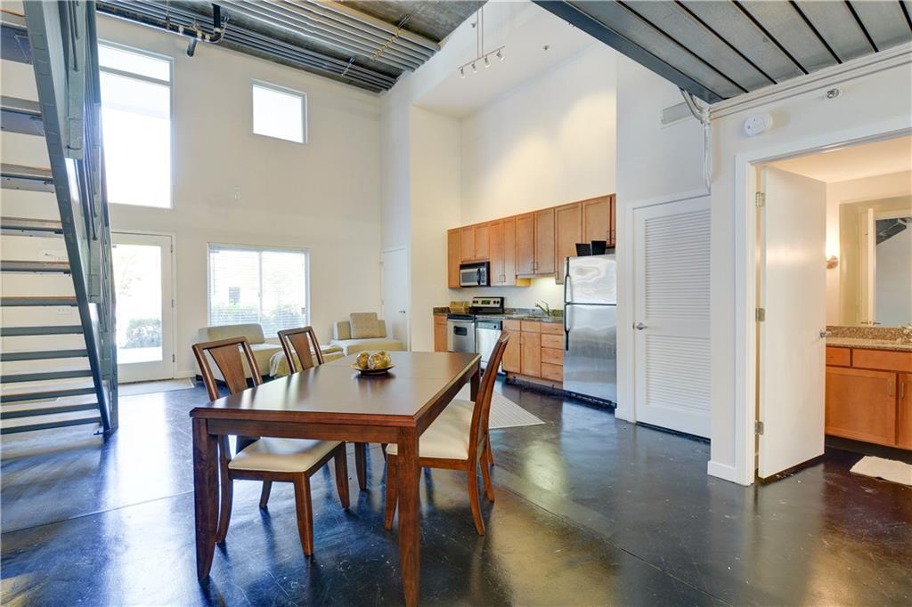 620 NE Glen Iris Drive NE 102