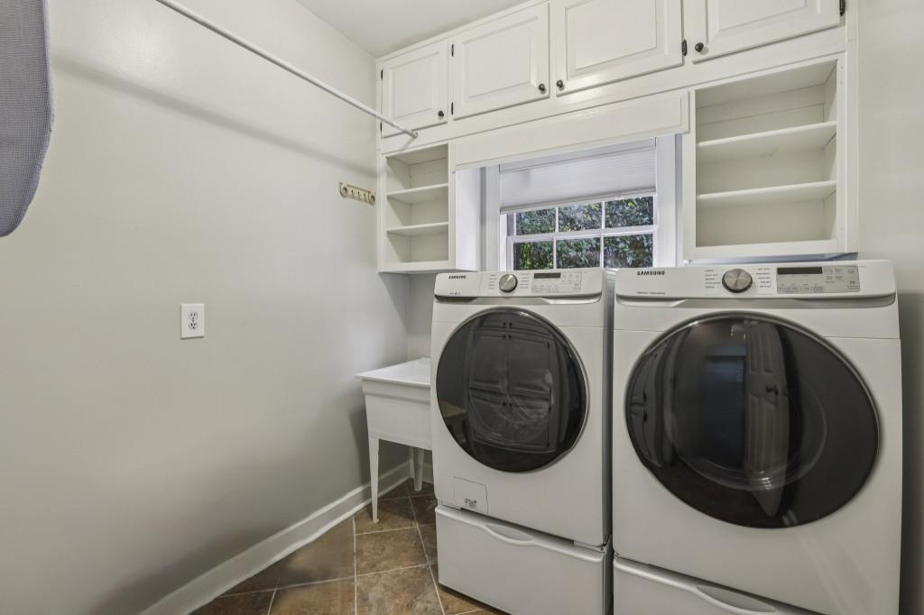 River Chase - Residential