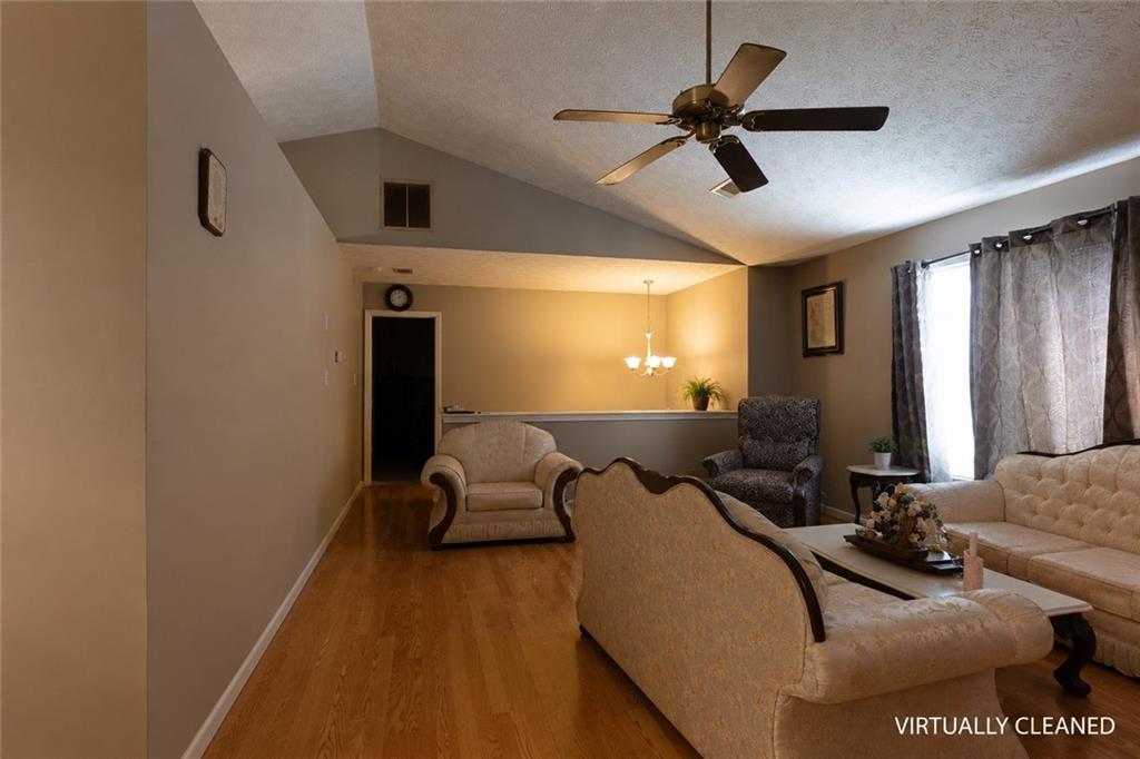5534 Princeton Oaks Lane