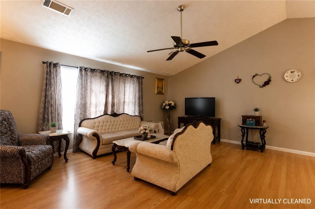 5534 Princeton Oaks Lane