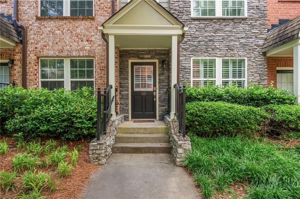1227 Ashford Creek Park NE