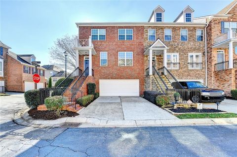 Townhouse For Sale - 6053 Galewind Court<br/> Duluth, GA 30097
