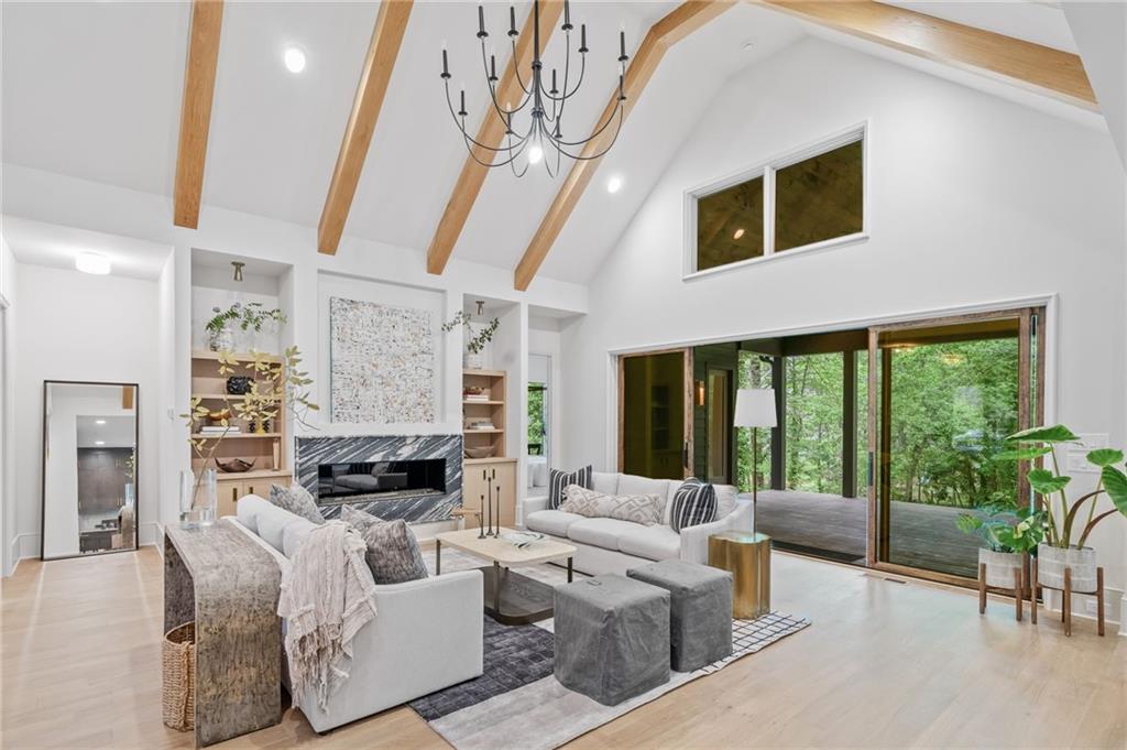 8455 Forsyth Commons Court