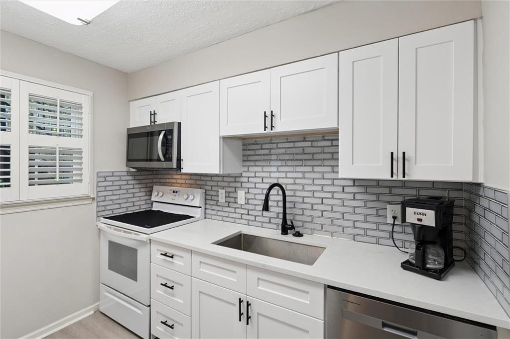 6700 Roswell Road 31B